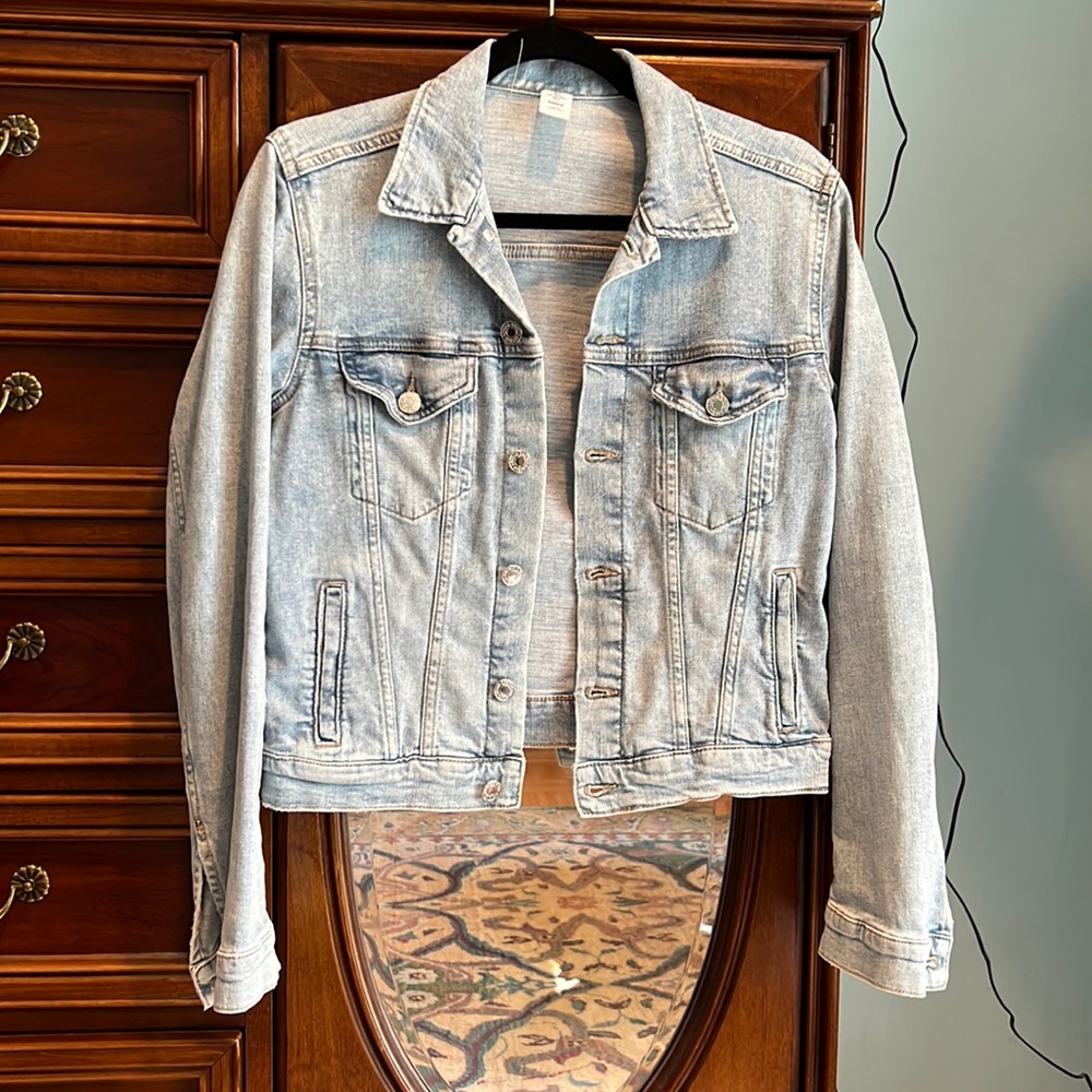 GUC H&M light wash fitted jean jacket sz 6